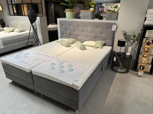 Boxspringbett TRAUMSCHLAF mit Motor